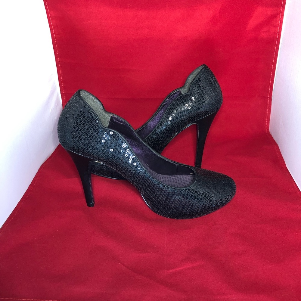 Black sequin high heels size 8 Nadara Bubbles
